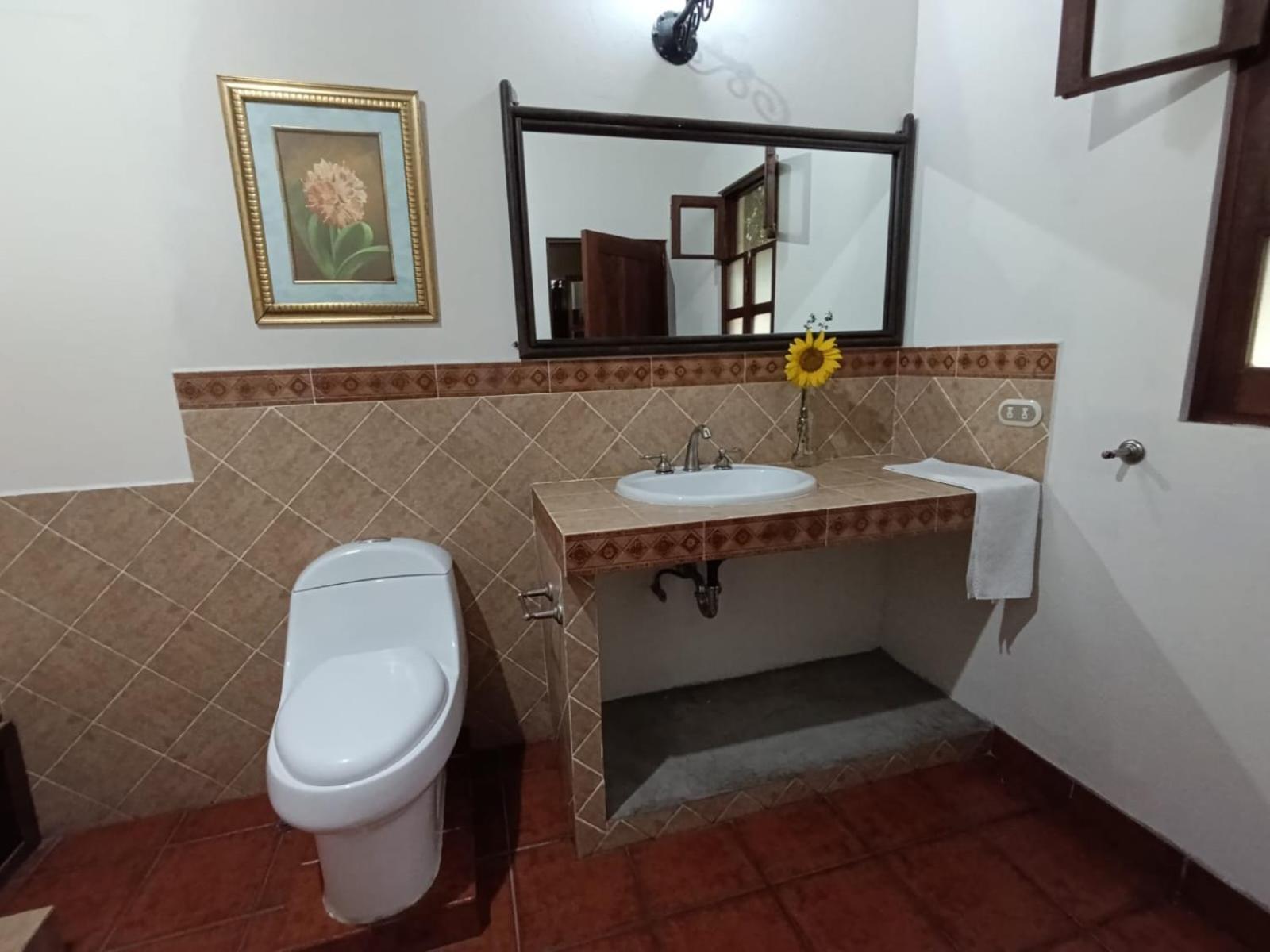 Donde Lico Hotel Antigua Bagian luar foto